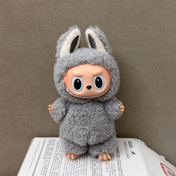 Labubu Doll - Picture 6 of 6